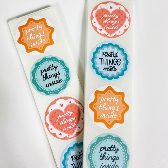 Shipping Kit. Mixed size poly mailers and coordinating shipping stickers. - Picture 5 of 8